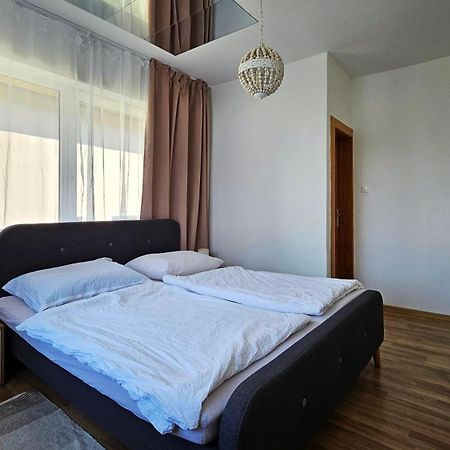 Hotel Penzión Toliar Stará Lesná Exterior foto